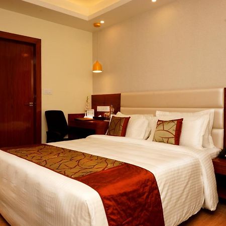 Amalfi Grand Hotel Patna  Cameră foto