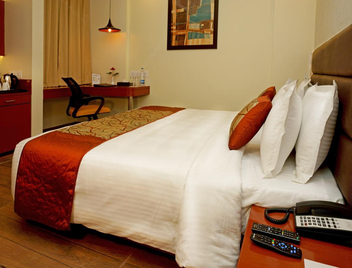 Amalfi Grand Hotel Patna  Cameră foto