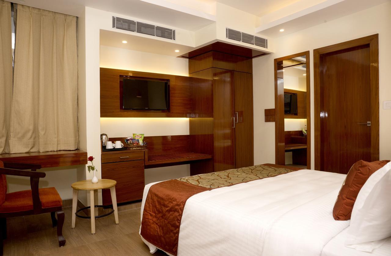 Amalfi Grand Hotel Patna  Cameră foto