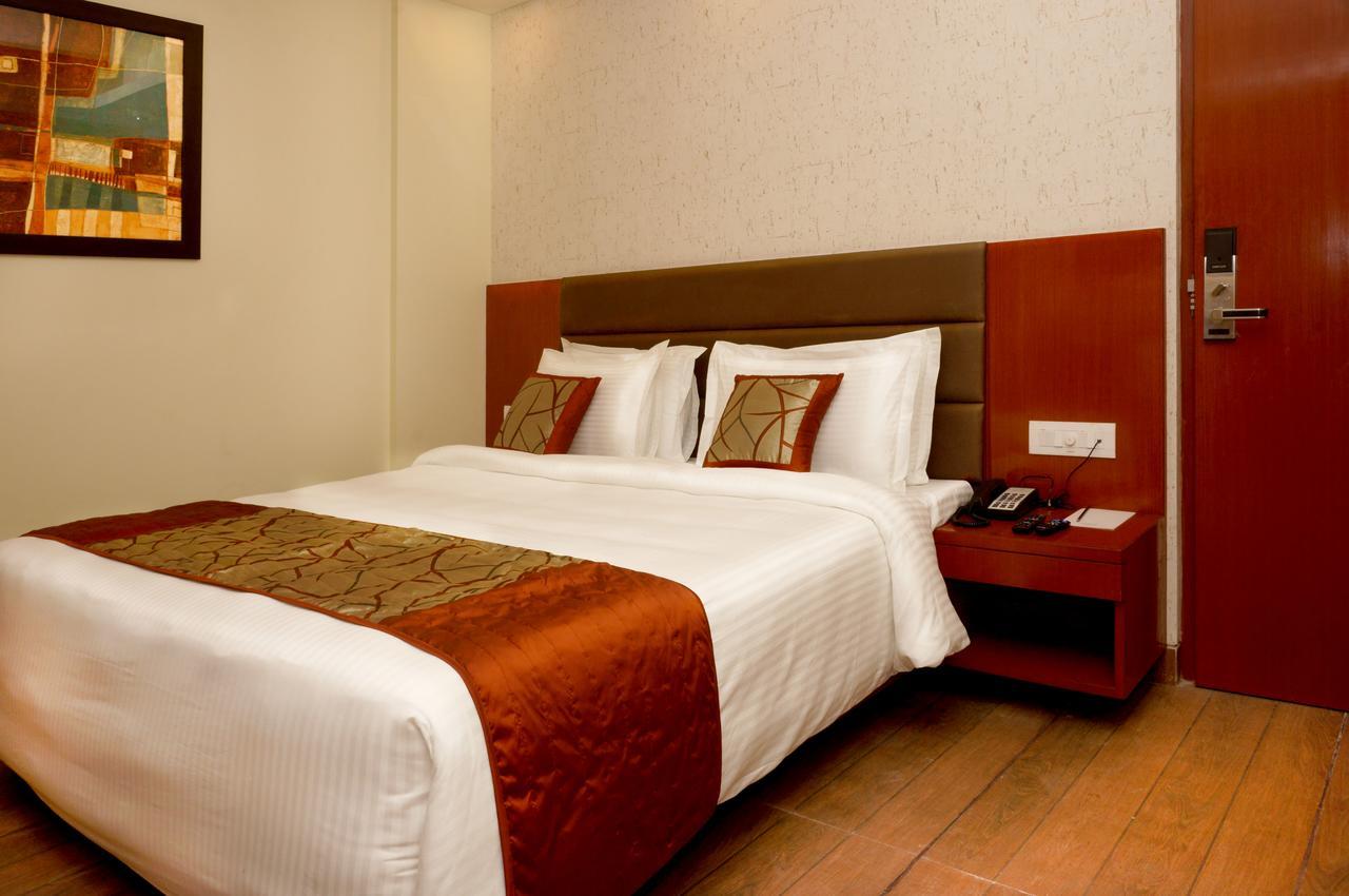 Amalfi Grand Hotel Patna  Cameră foto